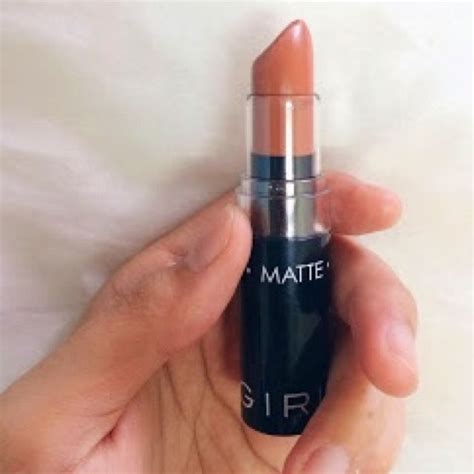 New Silkygirl Matte Lipstick In Nearly Nude Beauty Personal Care Face Makeup On Carousell
