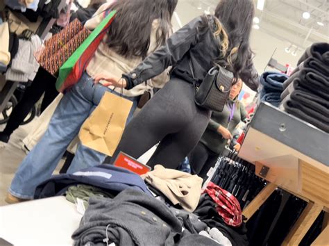 Nice Fit Latina Milf Spandex Leggings Yoga Pants Forum