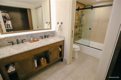 Disneys Wilderness Lodge Room Types Photos And Details