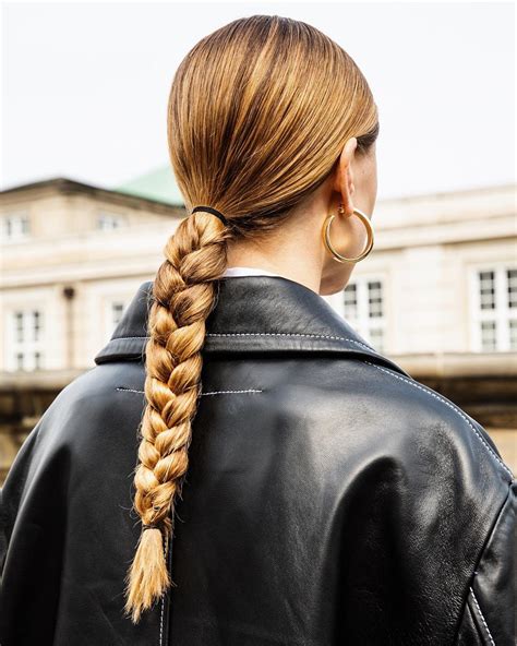 Golden Blonde Passend Zum Goldenen Herbst Wird Der K Hle Blondton Von Einem Warmen Blond