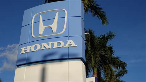 Honda recalls 750,000 U.S. vehicles over air bag defect