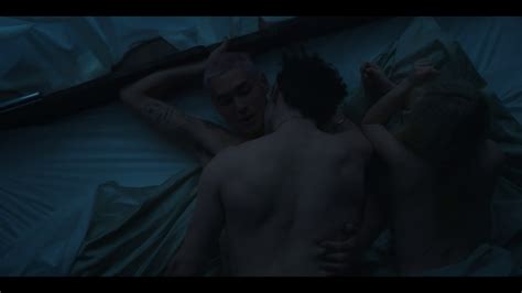 Auscaps Thomas Doherty Nude In Gossip Girl One Flew Over The Cuck S Nest