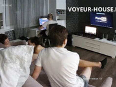 Voyeur House Flora Yan Naked Relaxing With Sex