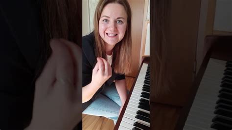 Упражнения пианистов для развития техники и беглости пальцев - YouTube