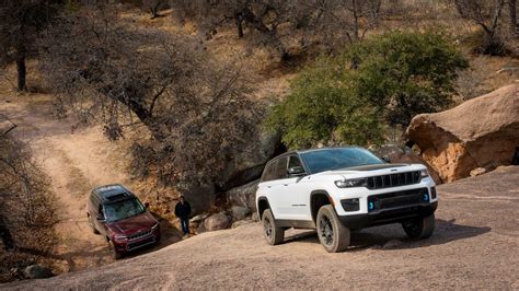 Jeep Recalls Nearly Hybrids For Malfunctioning