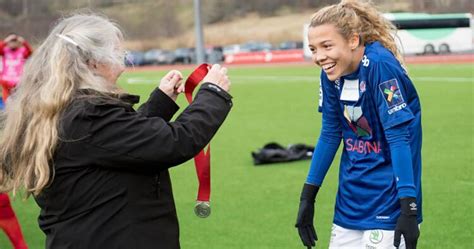 9 Hot Sexy Celin Bizet Ildhusøy Bikini Pics