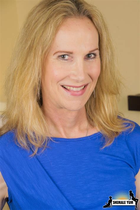 Mature Shemale Becca Benz Unveils Her Tiny Tits Her Small Dick