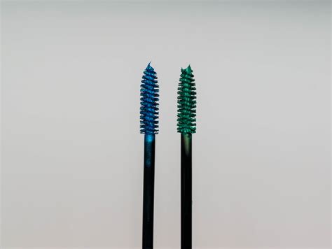 Тушь для ресниц универсальная «Яркий образ» Сияна Москва в голубом и ...