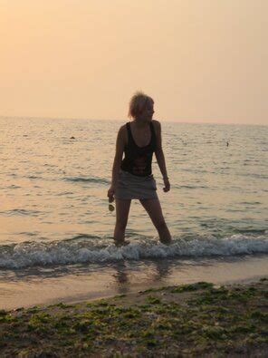 Some Wife Tush Porn Pic