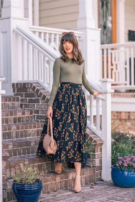 Modest Skirt Outfit Ideas at Gerald Maurer blog