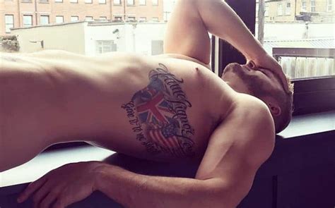 Austin Armacost S Latest Naked Selfie Will Have You Scratching Your