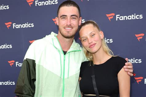 Cody Bellingers Wife Chase Charters Surprising Connection With
