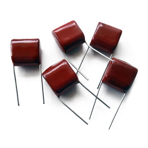 Сравнение пленочных конденсаторов с электролитическими