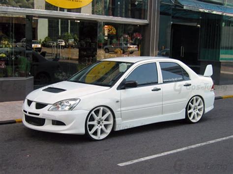 Обвес Митсубиси Лансер 9 / Mitsubishi Lancer IX "EVO" - ГОС-Тюнинг