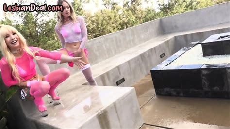 Two Pink Babes Kissing And Playing Pussy Pink Pussy