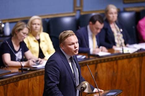 Konkarikansanedustaja Ben Zyskowicz Ep Luottamus Rydmanille Kaataisi