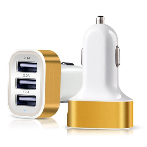 Зарядка от прикуривателя с 3 входами для USB