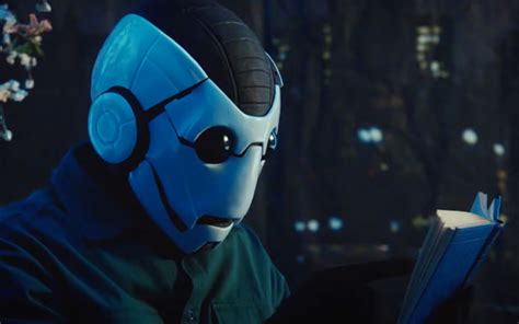 Hot Chip Make Space For Soulless Androids In The Broken Video