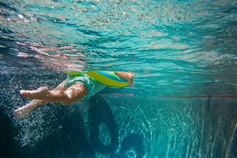 Man Dies After Sinkhole Opened Suddenly Under Swimming Pool At Party