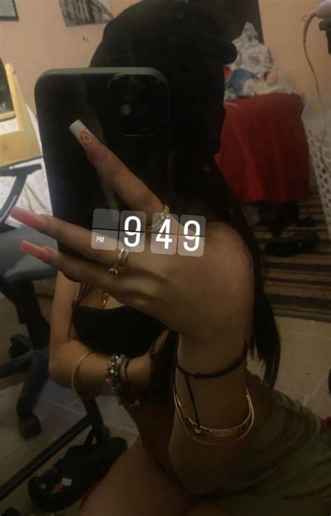 Pin On Quick Saves In Insta Photo Ideas Pretty Latinas Cute Latina