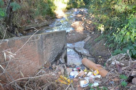 Córrego Vira Ponto De Descarte De Lixo E Esgoto Na Zona Sul • Marília