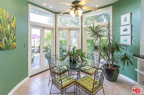 Mandy Moore Just Bought A Midcentury House in Pasadena for $2.6 Million