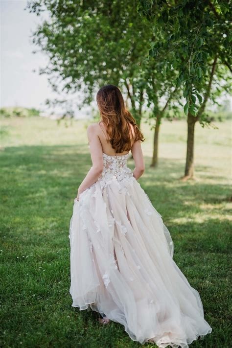 Image Libre Brunette Jolie Fille Portrait Jeune Femme Souriant Posant Attrayant Nature