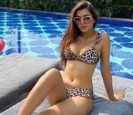 Indian Actress Hot Bikini Pics And Photos