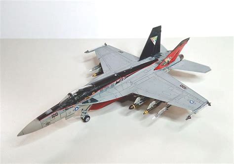 1 144 Revell F A 18 E Super Hornet