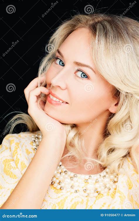 Closeup Portrait Of Beautiful Blonde Fashion Model Woman Stock Image Image Of Background