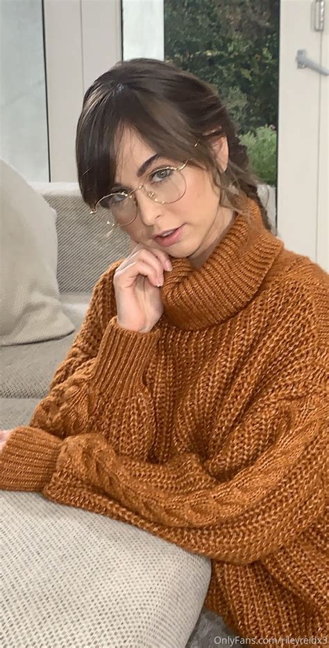 R R XXX Riley Reid Porn Pic