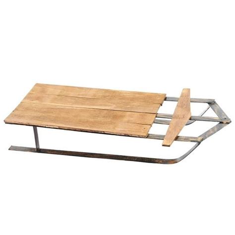 30 In Metal Brown Sled