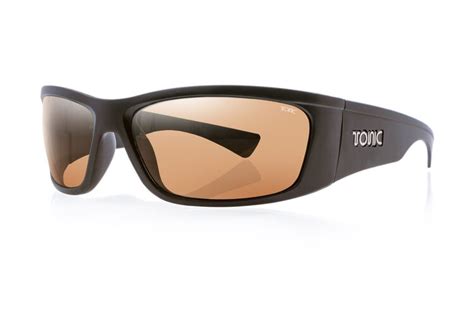 Tonic Shimmer Glasses Janda Shooting