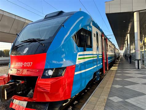 Между Ташкентом и Ходжикентом запущен новый скоростной электропоезд