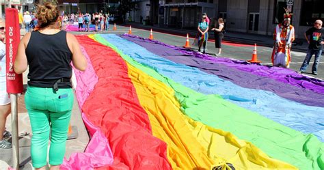 2025 年双城骄傲节游行节日和活动 Travel Gay