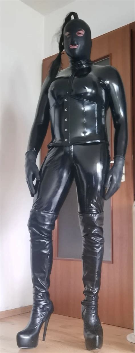 Catsuit Nude Pics XHamster