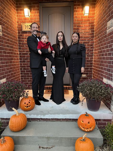 Happy Halloween from The Addams’ : r/pics