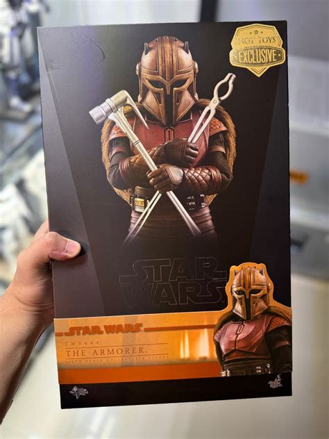 Star Wars Hot Toys The Armorer Mandalorian Hobbies Toys Toys Games On Carousell