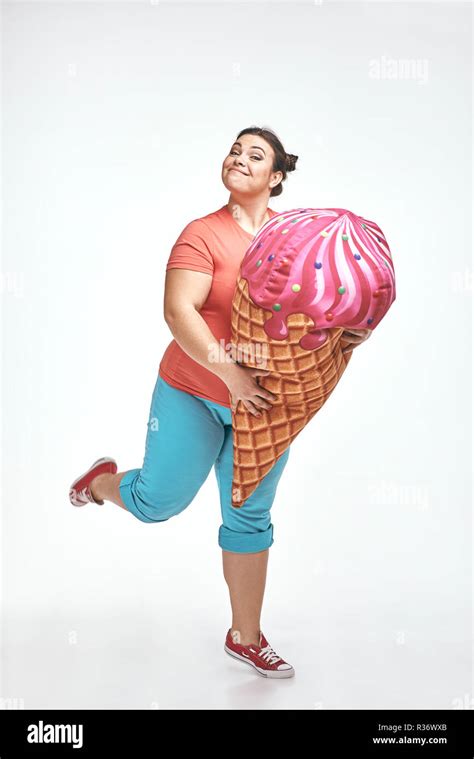 Chubby Brunette Hi Res Stock Photography And Images Alamy