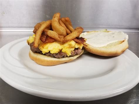 B82 Bus Schedule: Spring Creek to Coney Island Route 28