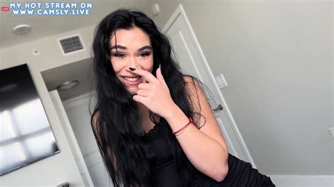 I Fuck My Neighbor S Wife While She S Alone At Home