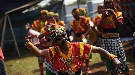 Mengenal Suku Madura Yang Punya Budaya Merantau Tradisi Dan Bahasa