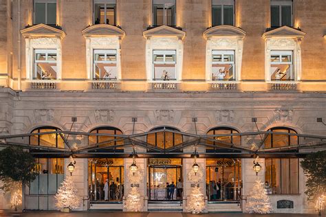 The Peninsula Paris Ouvre Son Gala Dhiver Et Rayonne Sur Paris
