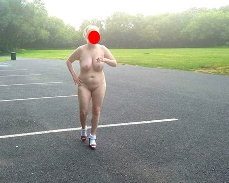 Naked Parking Lot Walk Pics Xhamster