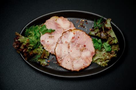 Ветчина из осетра, нарезка с доставкой в Москве от ТД "Каспийские ...