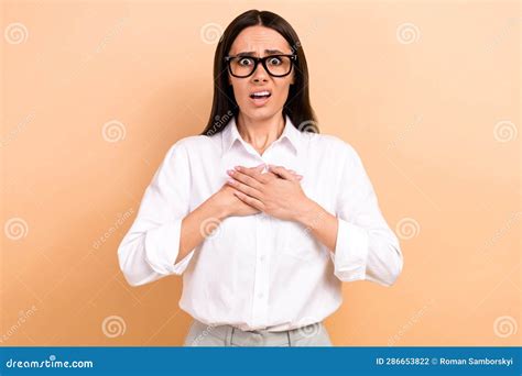 Photo Of Impressed Speechless Employer Lady Arms Touch Chest Cant Believe Staring Isolated On