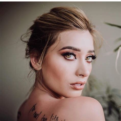 Brenda Zambrano Porn Pic