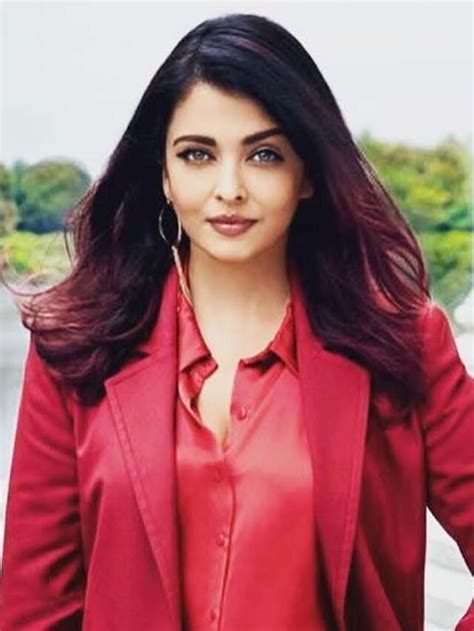 Aishwarya Rai Bachchan Photo Gallery Aishwarya Rai Latest Hot Beautiful Images Talk To Iconic