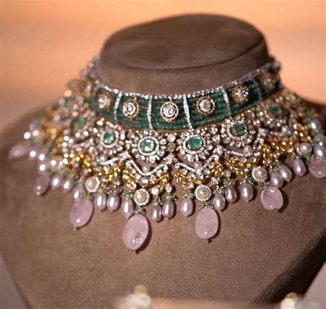 Pin By Dipesh Jain On Gold Necklaces Indian Wedding Jewelry Sets