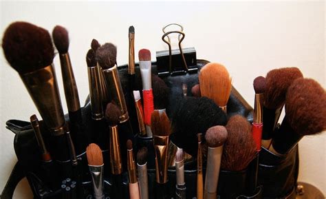 Eye Makeup Styles: Types Of Makeup Brushes How to Choose The Right One